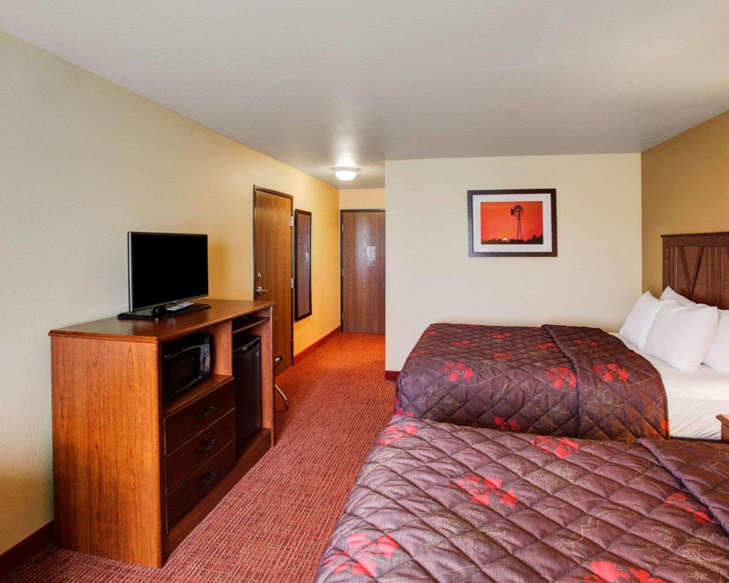 Rodeway Inn & Suites Phillipsburg Екстер'єр фото