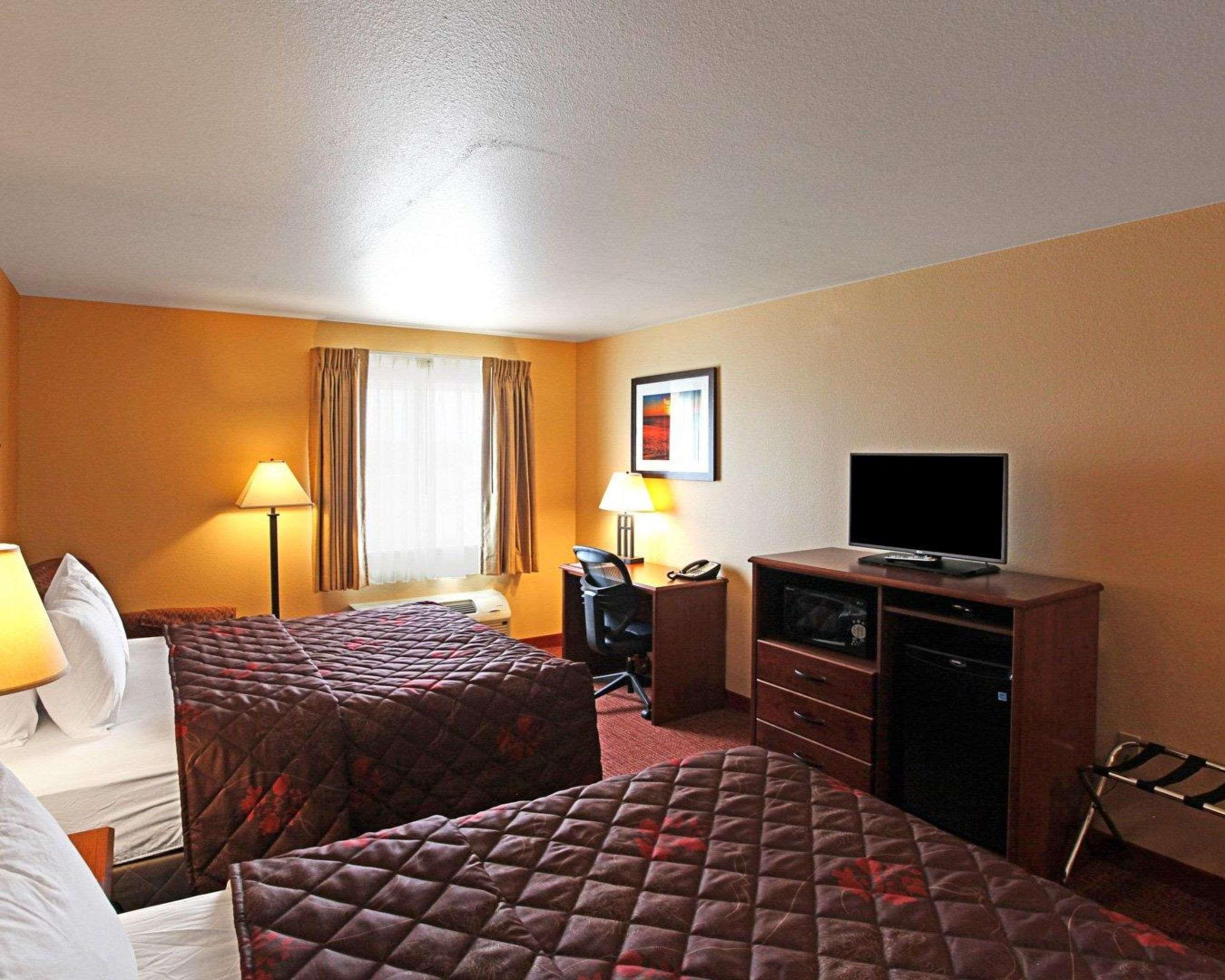 Rodeway Inn & Suites Phillipsburg Екстер'єр фото